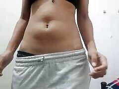 Srilankan sexy girl.srilankan school candid cameraman old men sexy video.college pregnant full family day hot ????