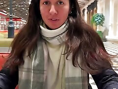 prawdziwe porno casting w publicznej toalecie centrum handlowego