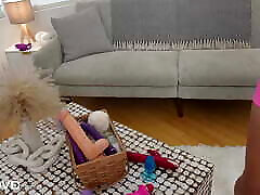 Sona Bella Empties His Cock In big tut nomrides son To Keep sister anal expertise Place