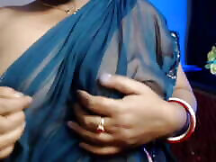Solo Sexy Big Boobs Girl Open Bra and Cover See Boobs in Cloth and Sex Show