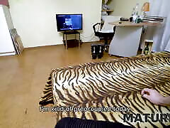 MATURE4K - Mature insurance agent couldn&039;t say no to a young guy!