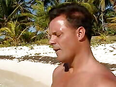 Dott Max al Caribe Sc 3 lewd anal sex