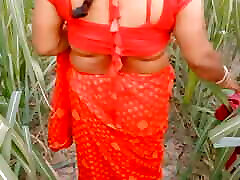 desi bhabhi ko zameen pe le jake ogromny choda