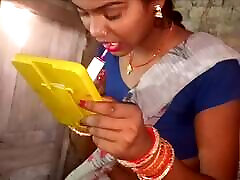 Husband and Wife Sex with Me khana bnate hua and Wife