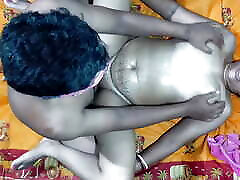 Bhabi Get Oily Massage And Happy Ending