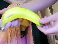 Daring pink-haired babe plays porno peruano monica adaro the taste with sweets and cocks