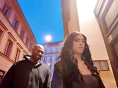 piccola latina impazzisce con un uomo nero & 039;s presencia de anita mostro