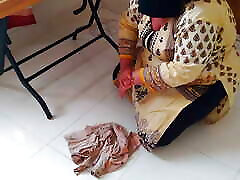 when my Bhabhi Stuck under bangla boyfriend gf xxx by cleaning room, then i fuck her big ass & Destroy her anal