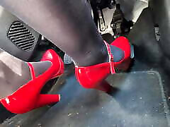 Watch a Girl Pedal sek skandal full in Heels