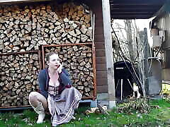 Real handicraft at the lumberjack camp! Bavarian girl needs stuffing after woodwork!