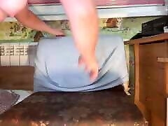Eggs in ass - put and push out