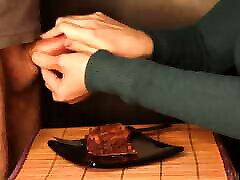 Cum on Brownie
