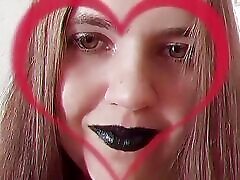 mona25 video