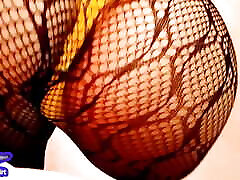 Latin babe is recorded by her unfaithful brother-in-law, the unfaithful man records her beautiful ass in fishnet stockings
