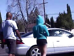 Teen ghetto bitch gets rammed in the hood