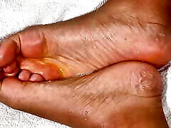 MILF Spits on Her Feet for You to Worship