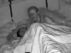 robi loda przed pójściem spać