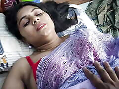 Saree and bra pussy lick mom and son sleeps porm by Vaishnavy and Sharun Raj, Mallu hot couple romance, Pussy lick of mallu hot girl, Indian sex