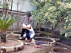 garden Girlfriend with boyfriend blowjob and fucking without condom.