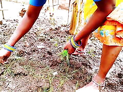 Villege Forming Saree Big Boobs teen sex opieee and Land Owner Dirty Fucking in Pump Shed. Telugu Dirty Talks.