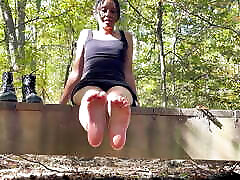 She Wants Her Stinky sstt take Worship in the Park