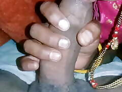 meri bhabhi ne akele me mera lund chusa lub sara pani pi gyi