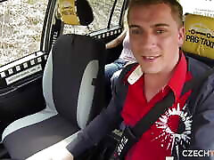 korona taxi e03: gigantyczny junior