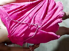 Beautiful gujarati smalls village bhabhi bathroom saving pusssy with pissing video