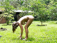Pregnant Yogi Gets Caught During Outdoor Nude Yoga - Grey Desire