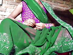 Bhaiya ne bhabhi ko chod ke chut se pesab karwa diya.indian newly married wife ki first time kiki devinr me pati suhagrat manaya.hindi