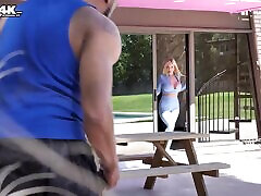 Sporty blonde cougar fucks black neighbours BBC