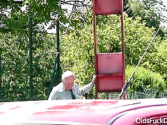 Old fuck dolls - grandpa Mireck bangs sweet 18 yo model tender girl