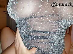 pov milf prijatelj kuma avec de gros seins tremblants et de grosses lèvres te chevauche, sil te plait jouis partout sur moi