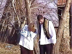 Mature slut does the job