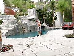 Fit Mature Mom seduce the Big Dick PoolBoy to Cheating Fuck when her husband is away