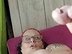 little pig let me in lei opens lei micio largo fanculo me con un devilish grin