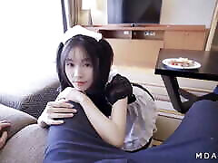 Modelmedia Asia - My Sexy Big Tits Maid Would Say Dirty Words to Seduce Me Every Day