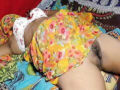 Desi step mom gave elsa sex boy year&039;s welcome by having creampie sex on saree when step son&039;s cock got hard while watching step