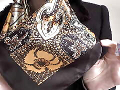 Lady Victoria Valente Showed Elegant Satin Headscarves Scarf Queen