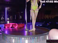 Nikki Nicole Teases And Milks A Client&039;s Fat Pole