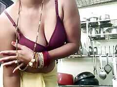 Bhabhi hot moment sex videos cooking night time