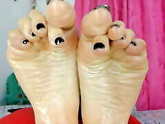 The secret to perfect Latina soles revealed!