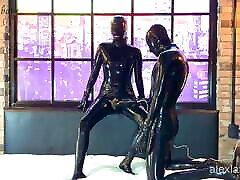 My new rubberdoll T1, time to play - Alex Latex