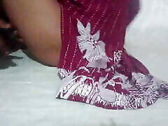 Hot aunty kapi denu bad agai sex ke liye.