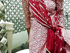 Indian Hot Mokrani Ki andre love Malkin Se In Washroom