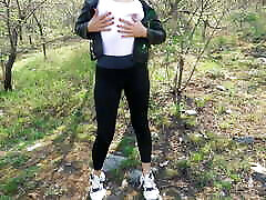 creampie passing by in the park in a doggy style