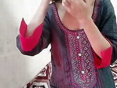 Abbu jaan ne chhoti jawani me chod diya