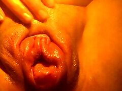 bbw pump and fist pussy ładna pulchna pompowana cipka jest gapiona i pięści. szeroko otwarte i czuje się tak dobrze
