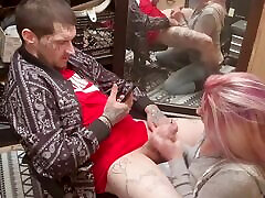 лучший минет, который она когда-либо делала, парень кончает мне в рот 2 раза