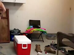 Real Homemade pareja bi wife removes condom from stranger